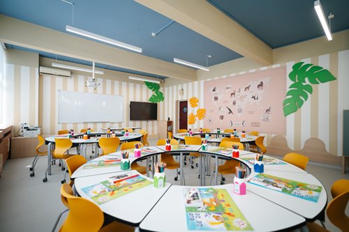 O sală de clasă ca acasă